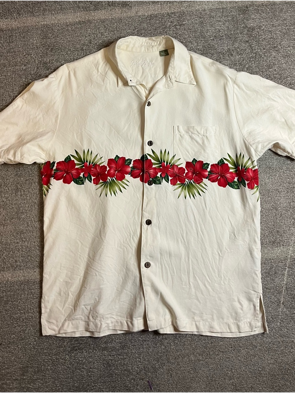 Hilo Hattie White Short-Sleeve Shirt Floral 100% silk Hawaiian summer beach